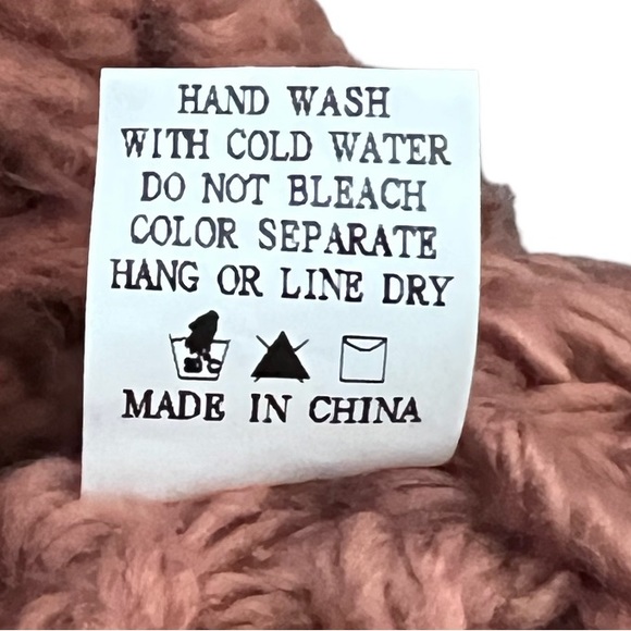 EUC Oversized Pink Fashion Nova Bubble Crocheted Sweater - Picture 8 of 9